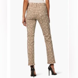NEW Joe’s Jeans Lara Mid Rise Cigarette Vesper Snakeskin Print Size 26